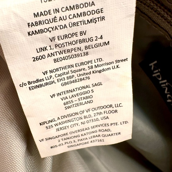 Kipling Crossbody mini bag, Excellent Condition, Peach Color. Very cute. - Picture 7 of 14